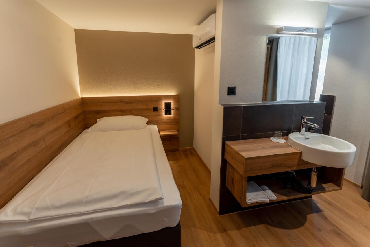 Ziegelhuesi Hotel, Stettlen Bei Bern Kültér fotó